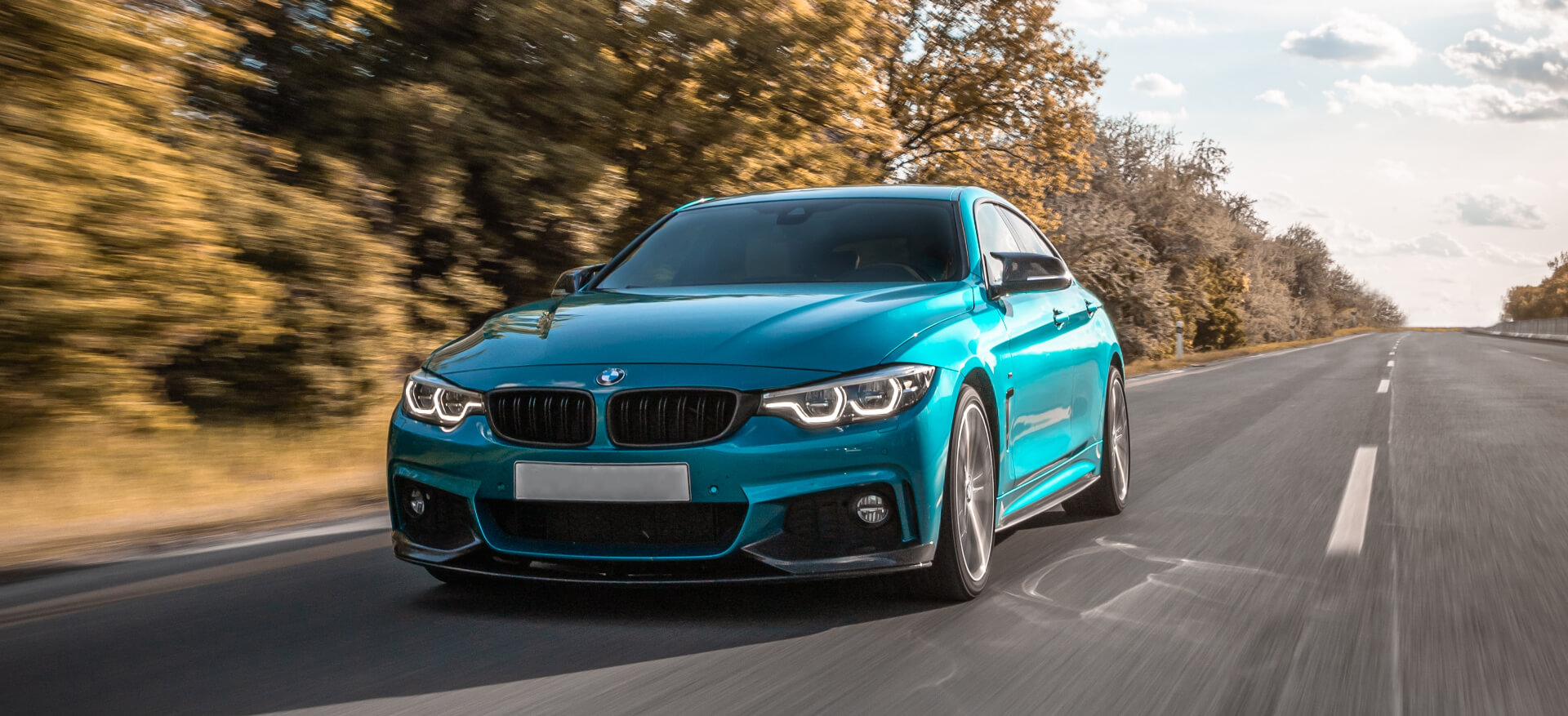 6 Must-have Features in a Sports Car Battery
